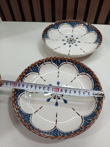 بشقاب سرامیک گرد طرح دار قطر 20 سانت